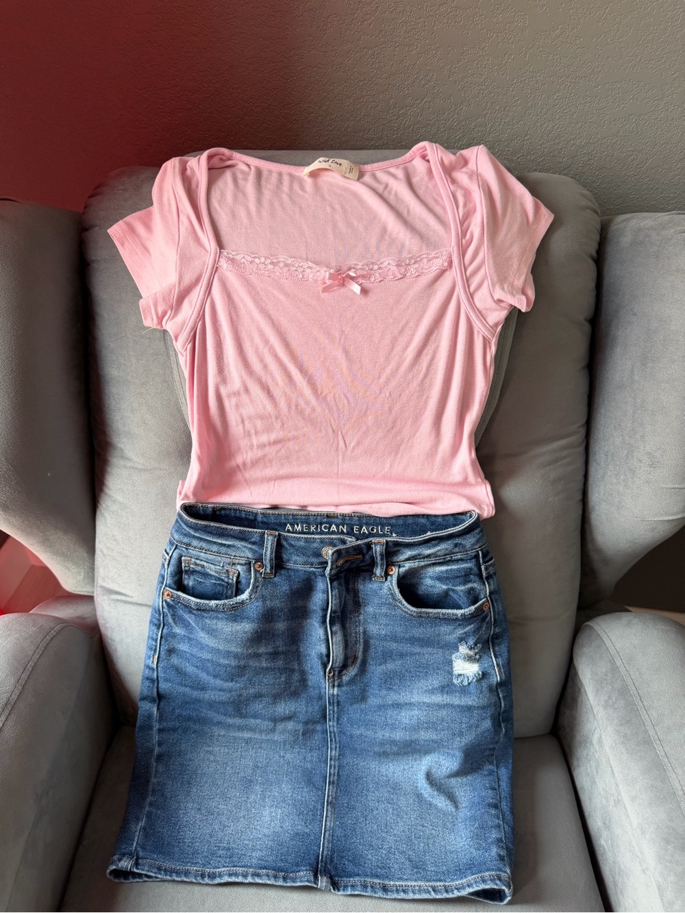 American Eagle Outfitters Pink Lace-Trim Short Sleeve Camisole